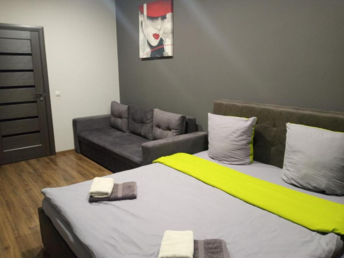 Apartment Yes 41 Uzhhorod Exterior foto